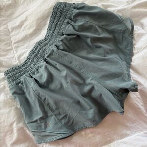 Lululemon 3.5 tracker shorts size 6